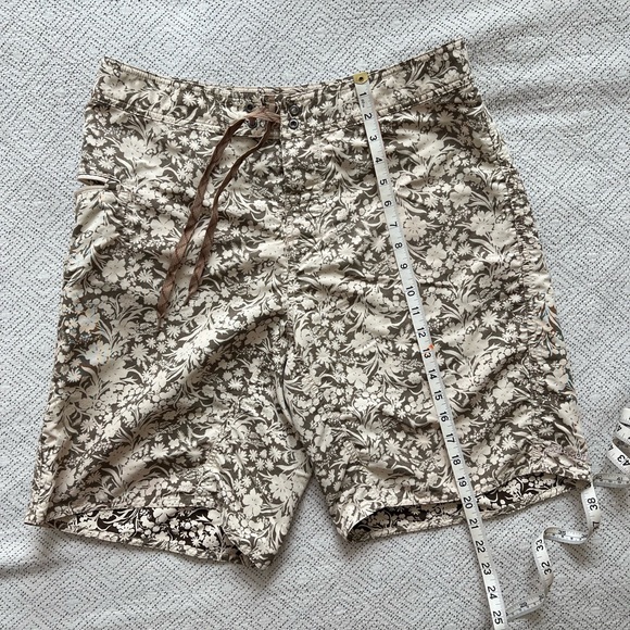 Patagonia Men’s Board Shorts Size 34 - Picture 9 of 9